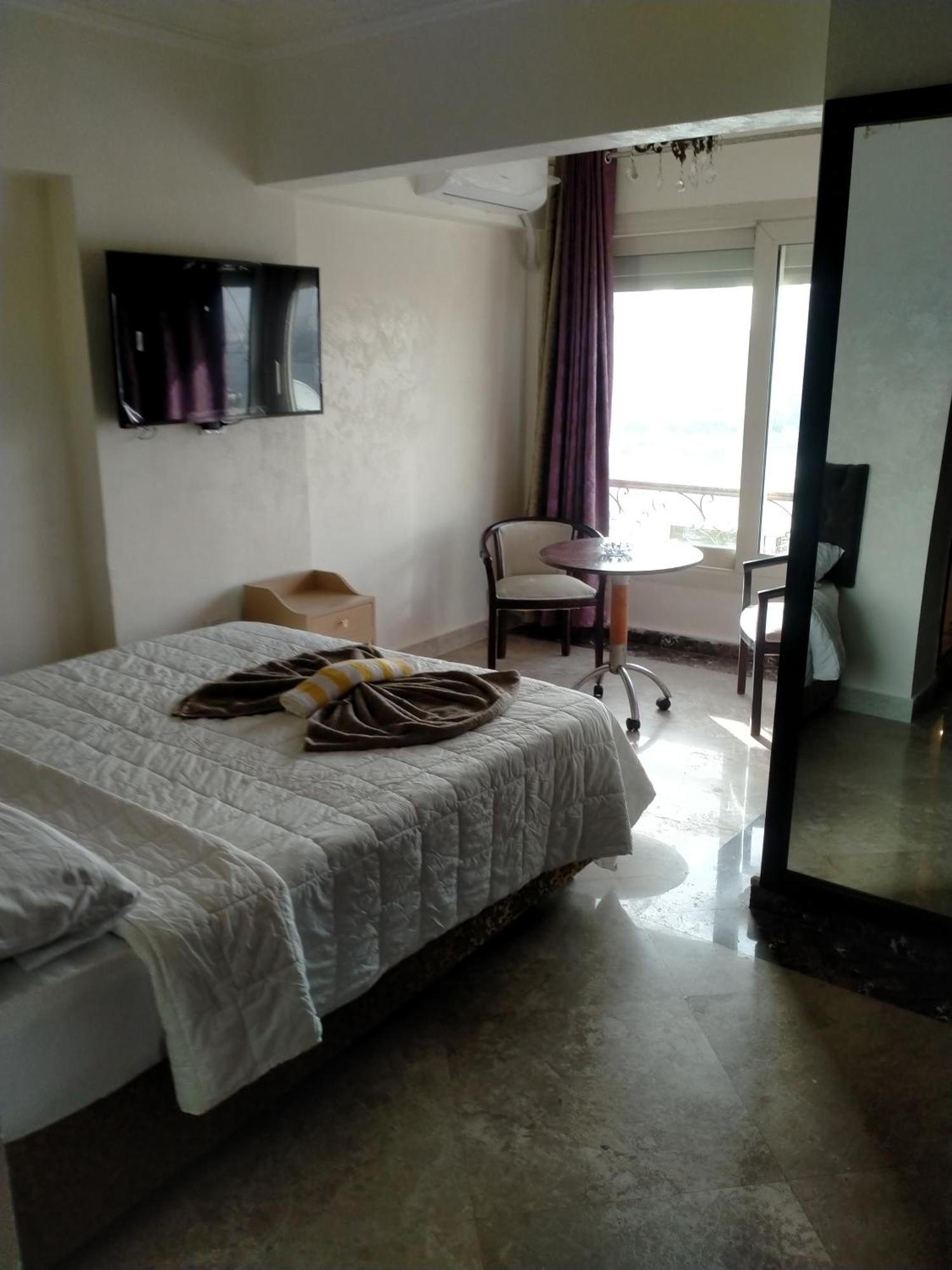Jasmine Nile Sky Hotel El El Cairo Exterior foto